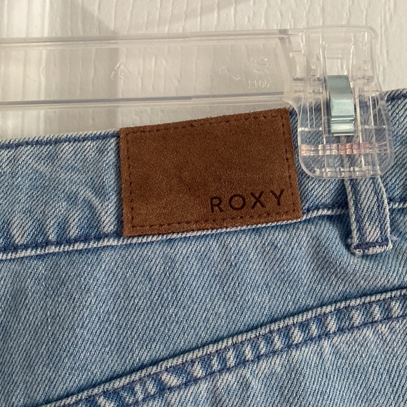Roxy Jean Shorts - Picture 7 of 9